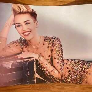 Miley Cyrus Poster Wall Art Photo